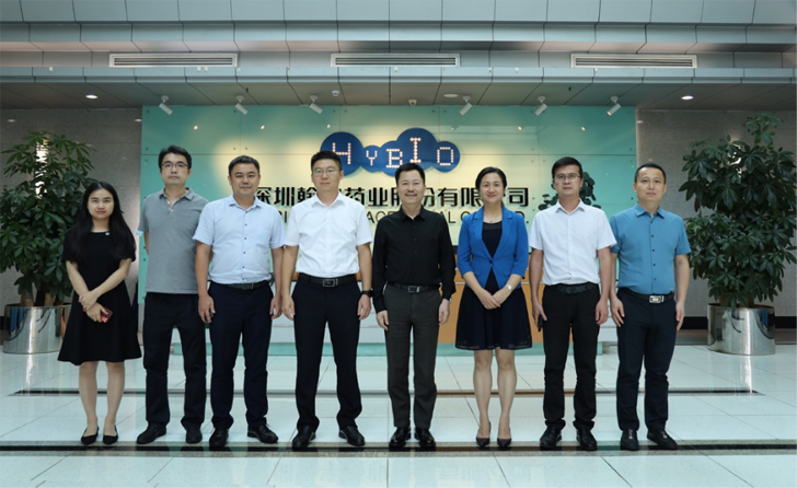 龙华区工信局党组书记马冰一行走访尊龙凯时-人生就是搏药业参观调研23